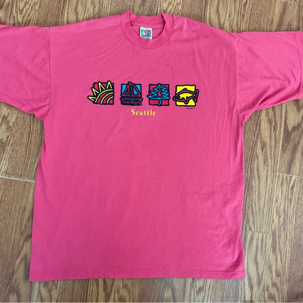 Vintage 1999 Seattle Hot Pink Graphic Tee Size XL